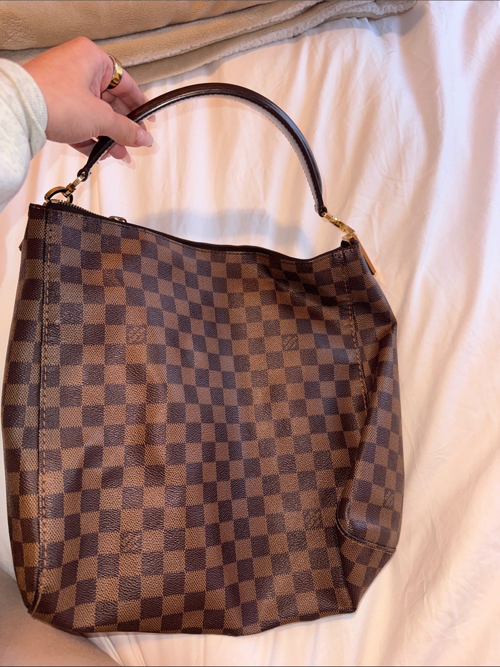 Louis Vuitton bag - Picture 2 of 5